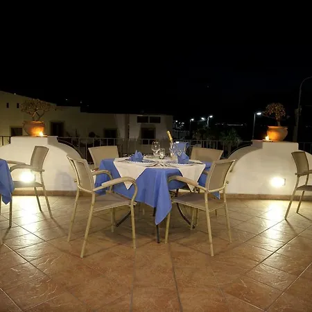 Acquacalda מלון 3*