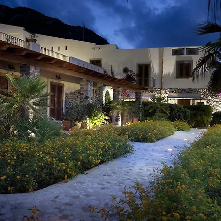 Acquacalda Hotel 3*