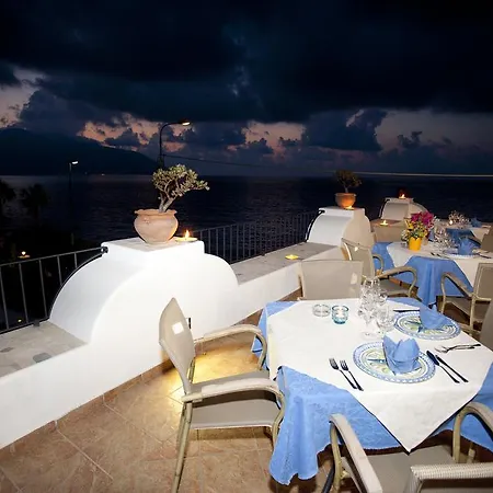 Acquacalda Hotel 3*